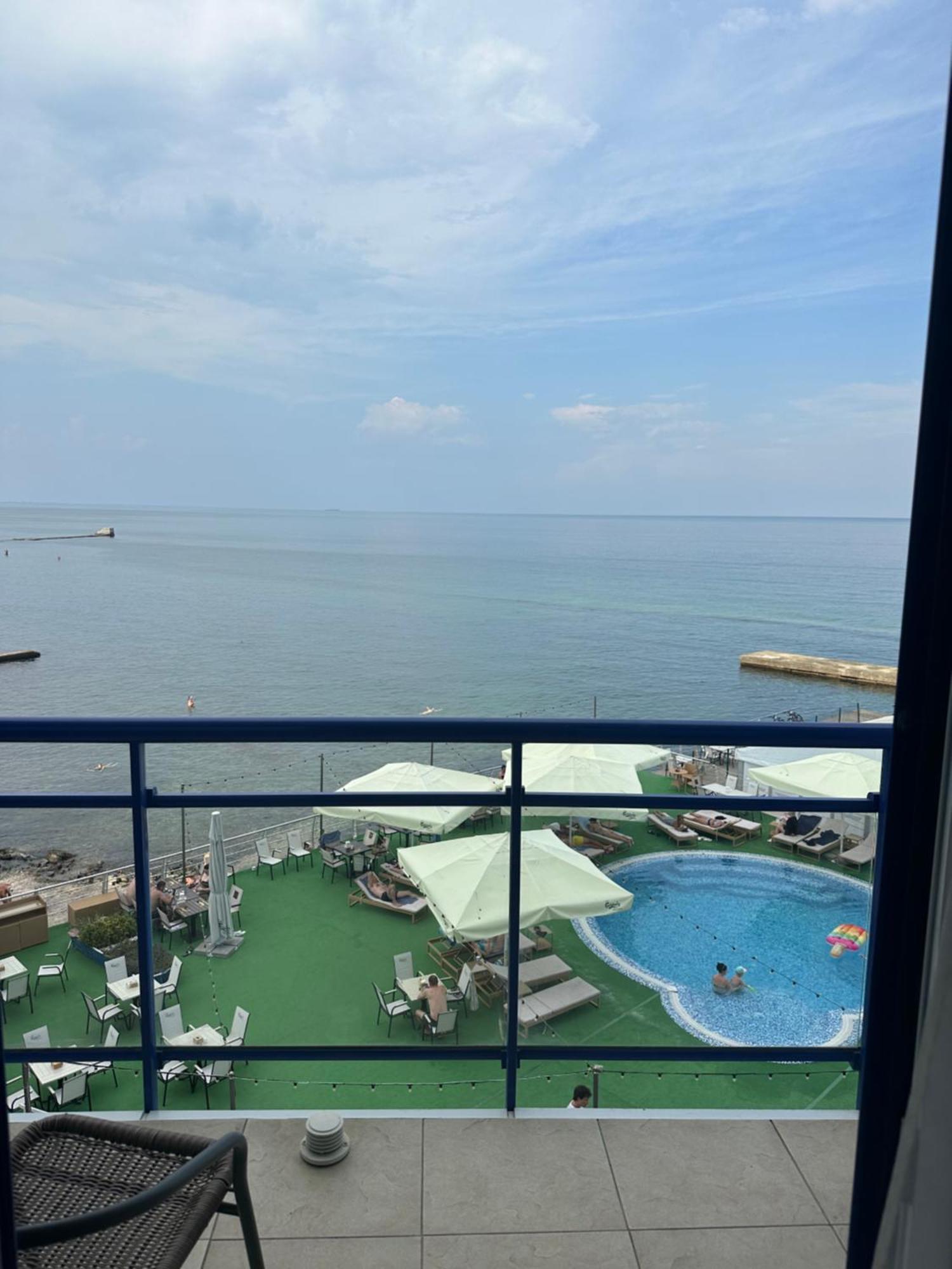 Maristella Marine Residense Hotel Apartment Odesa Exterior foto